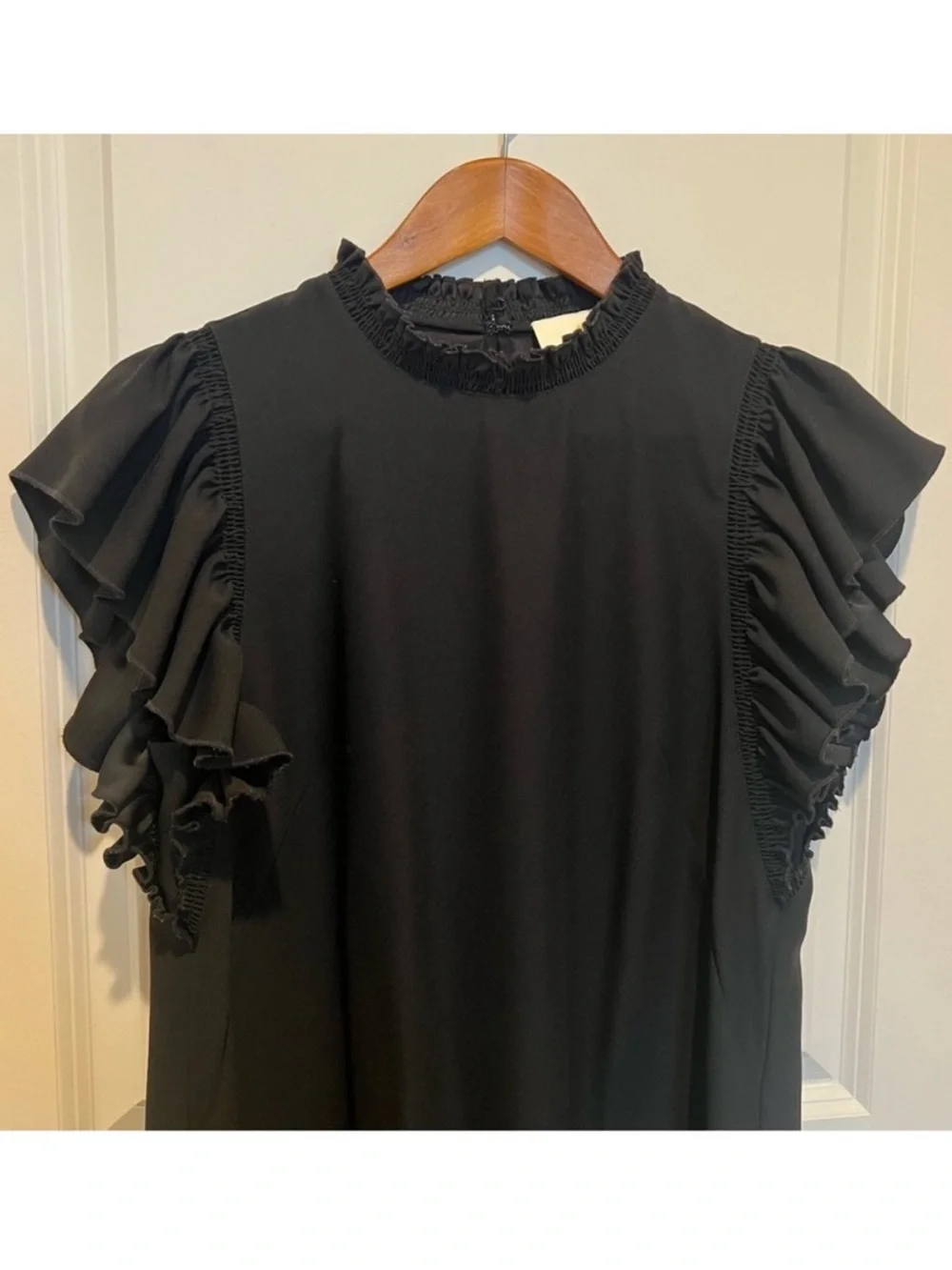 Kate Spade New York Shift Dress Flutter Sleeve Size 8 Black Classic LBD